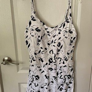 Sonnet Shores Black & White Bathing Suit, Size 16